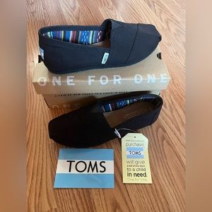 [SOLD] Toms Women’s Classics Canvas Alpargata Slip-Ons, Black On Black